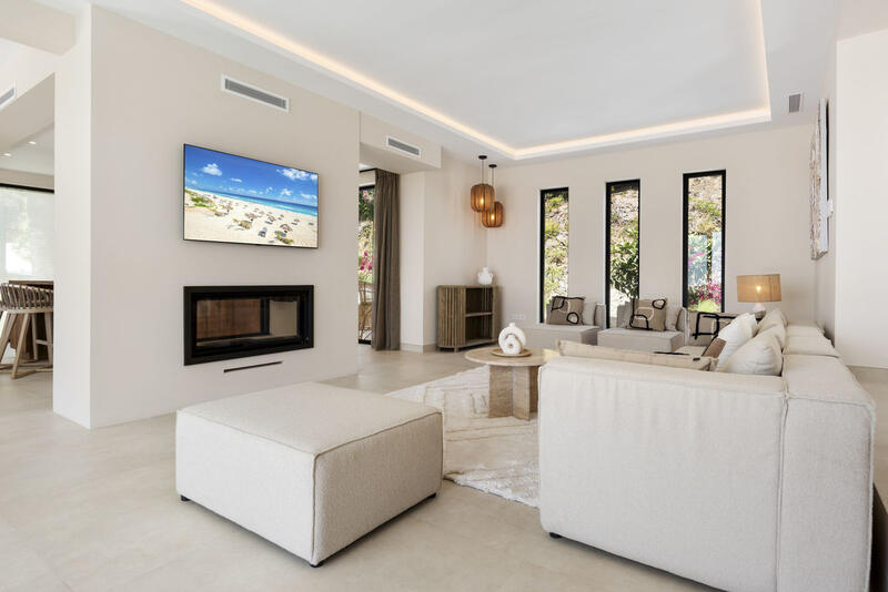 6 bedroom Villa for sale