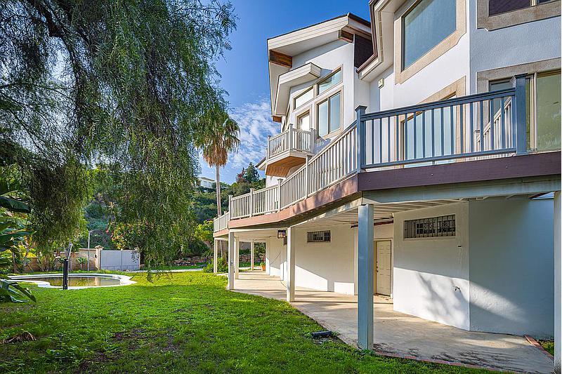 5 bedroom Villa for sale