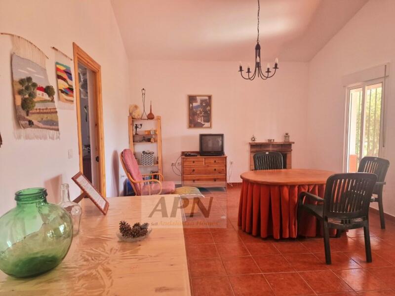 3 bedroom Country House for sale