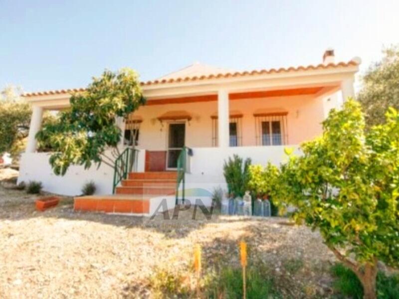 3 bedroom Country House for sale