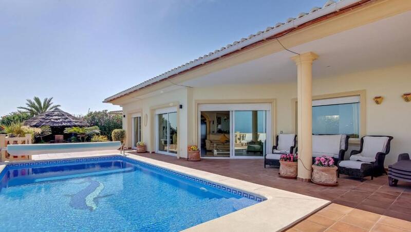 4 Cuarto Villa en venta