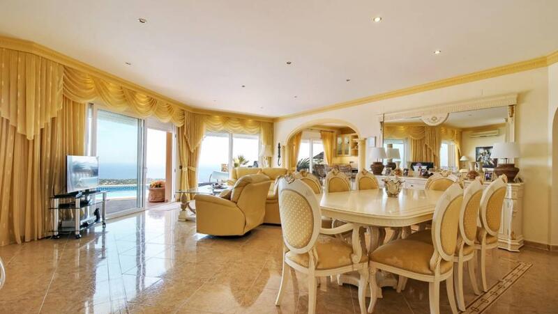 4 Cuarto Villa en venta