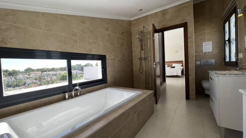 4 bedroom Villa for sale