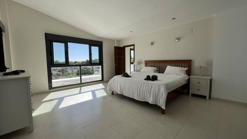 4 bedroom Villa for sale