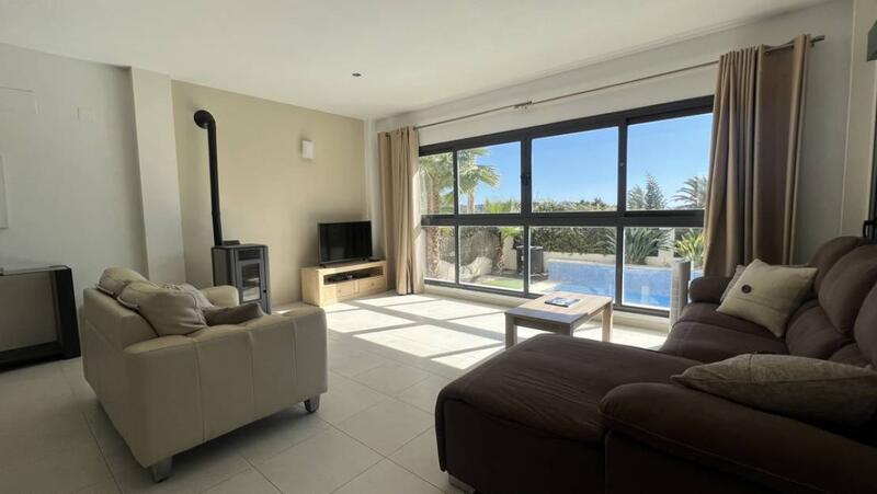 4 bedroom Villa for sale