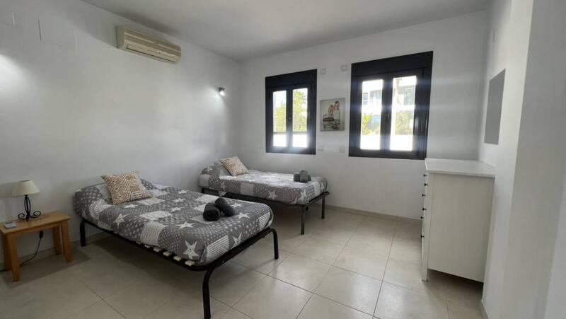 4 bedroom Villa for sale