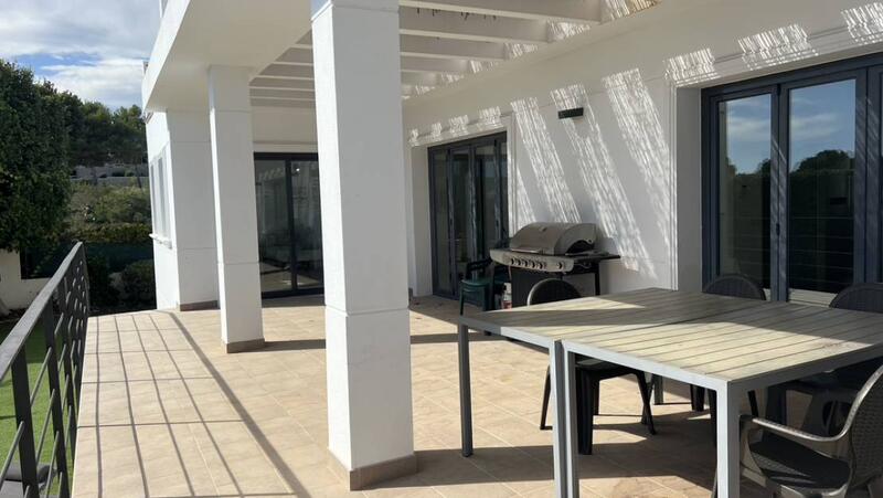 4 bedroom Villa for sale