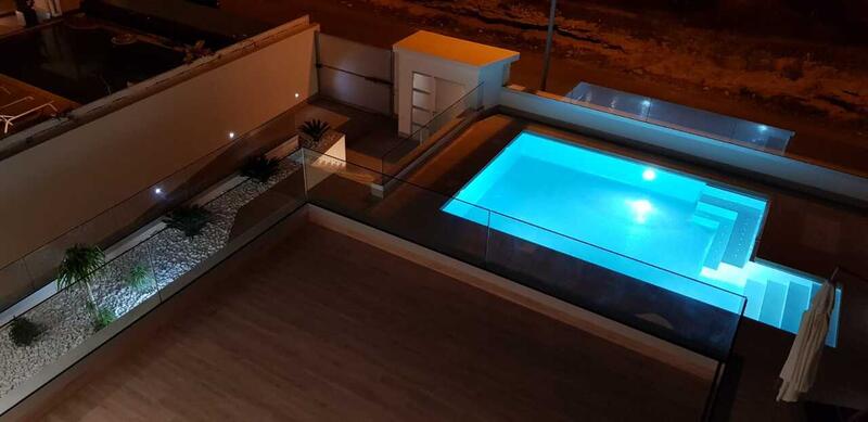 4 Cuarto Villa en venta