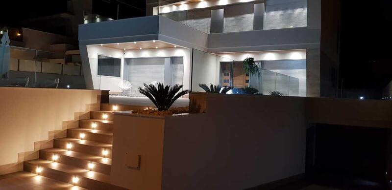 4 Cuarto Villa en venta