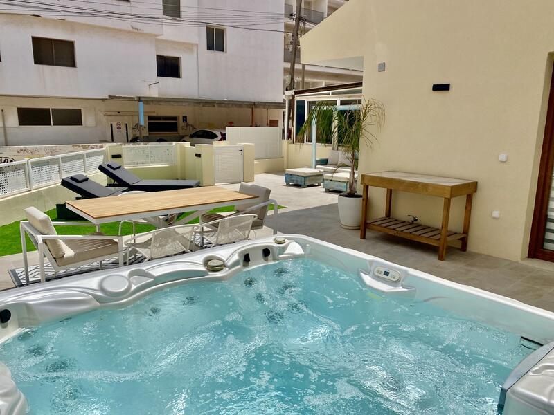 3 bedroom Townhouse for sale