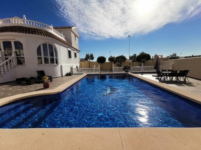 3 slaapkamer Villa Te koop