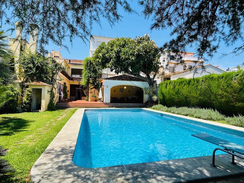 Maison de Ville à vendre dans Pedreguer, Alicante