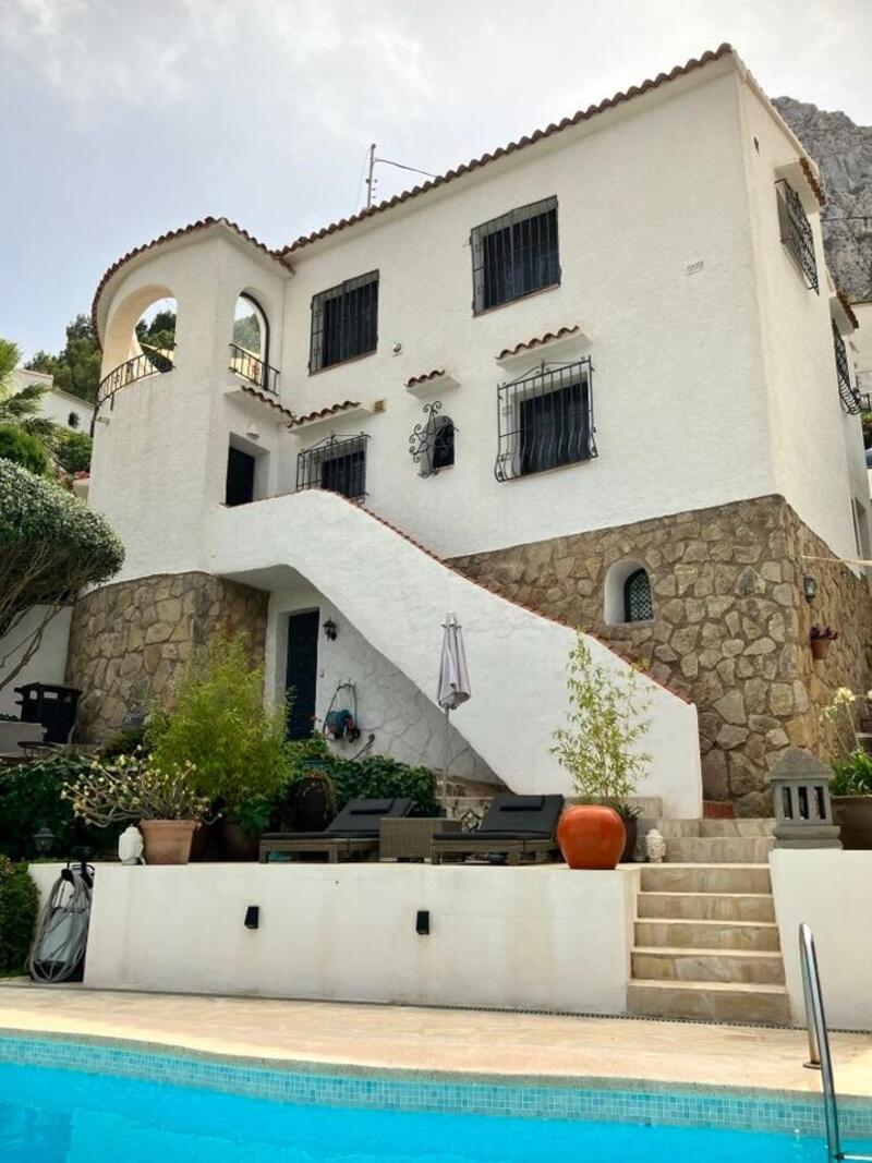4 bedroom Villa for sale