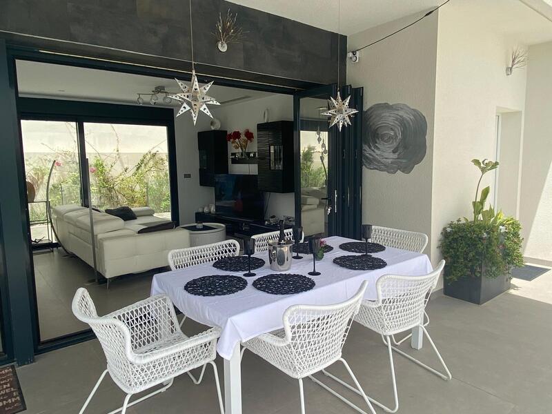 5 bedroom Villa for sale