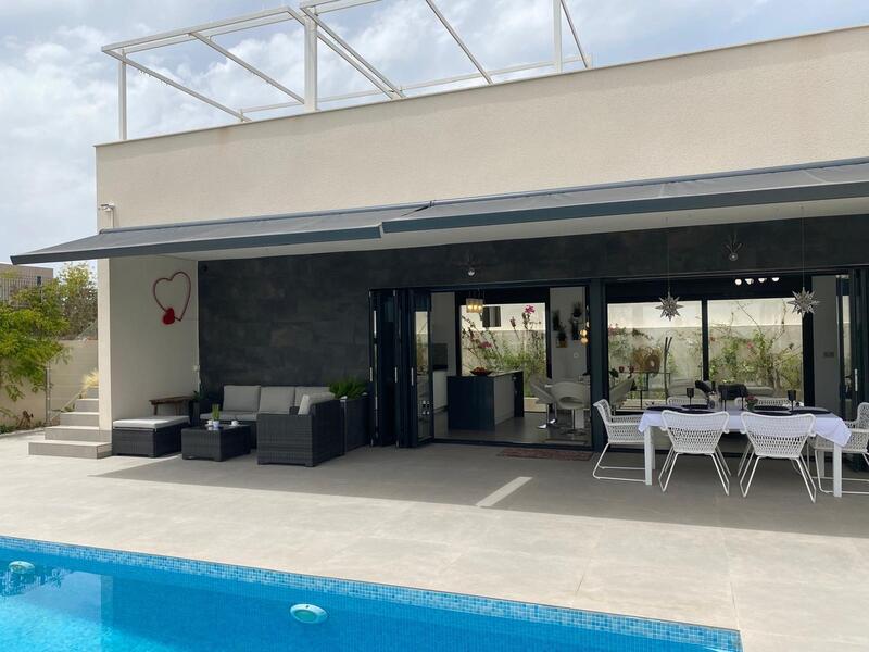 5 bedroom Villa for sale