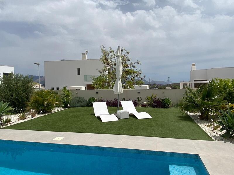 5 bedroom Villa for sale