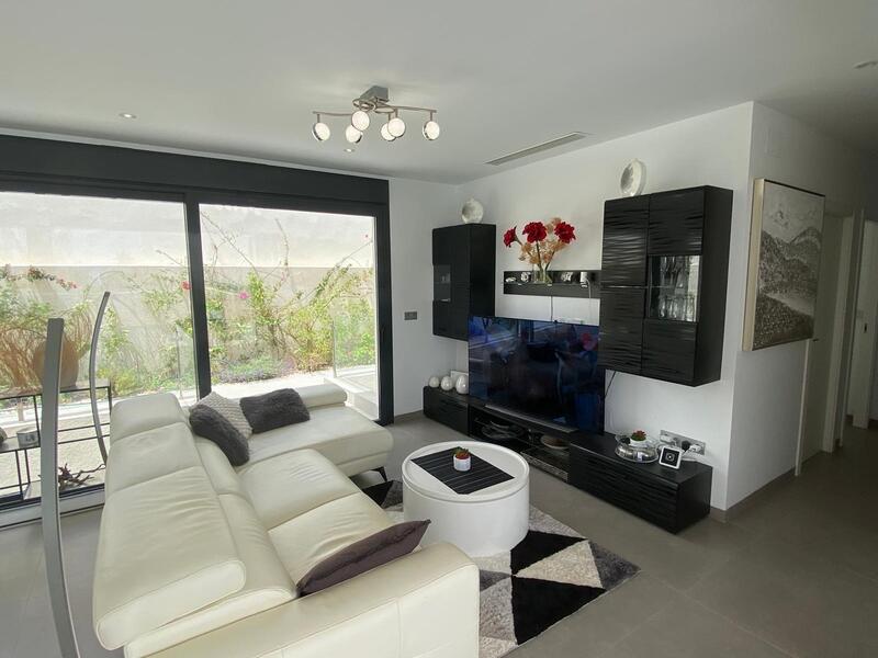 5 bedroom Villa for sale
