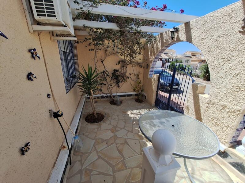 2 bedroom Villa for sale