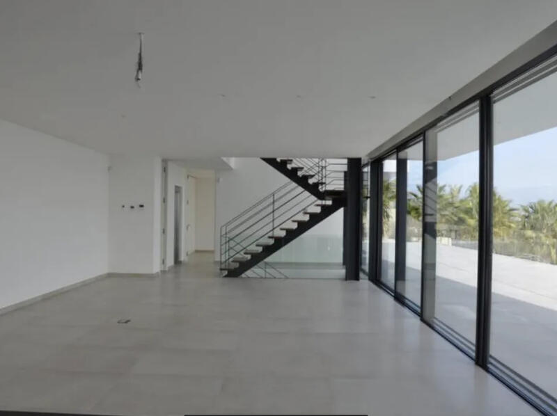 4 bedroom Villa for sale