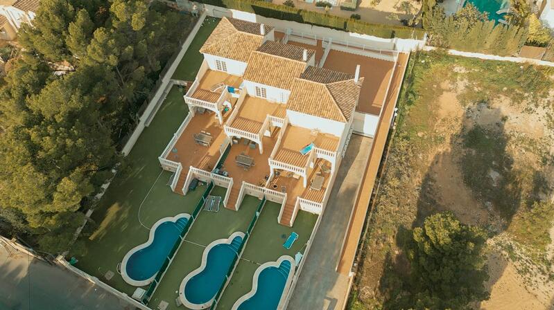 4 Cuarto Villa en venta