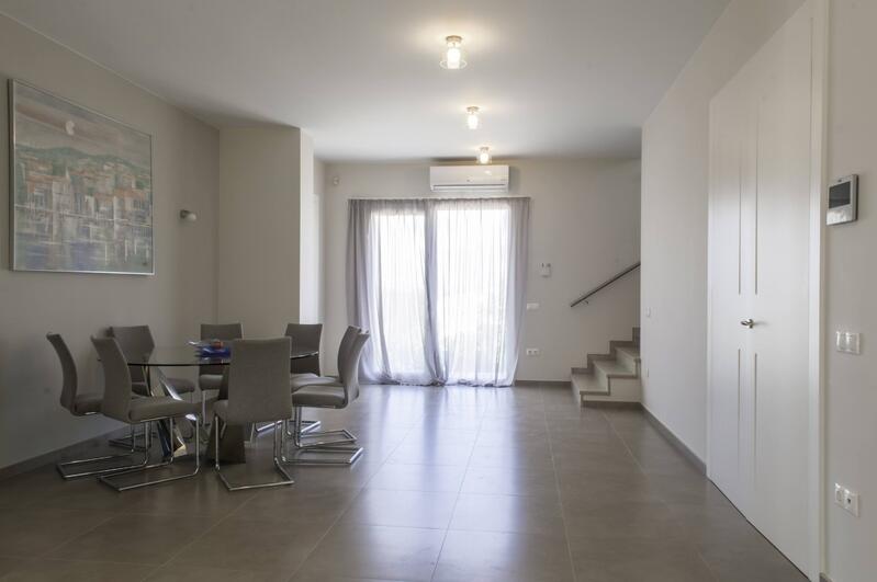 6 bedroom Villa for sale
