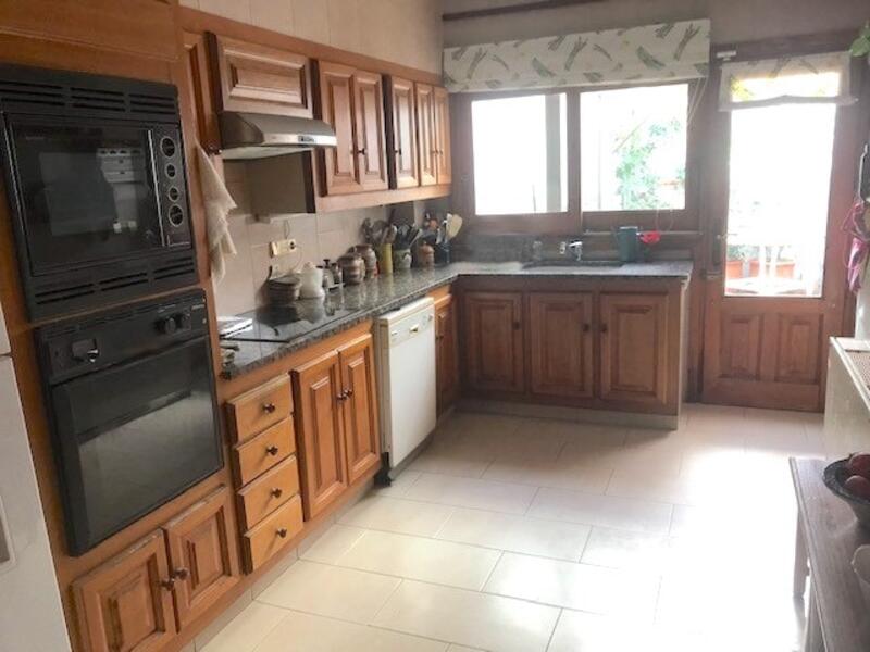 5 bedroom Villa for sale