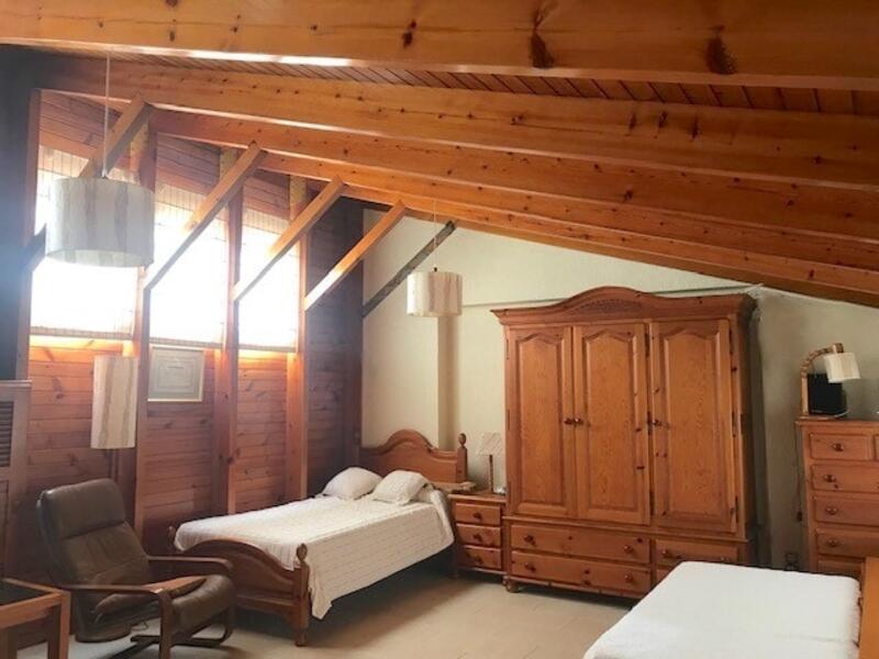 5 bedroom Villa for sale