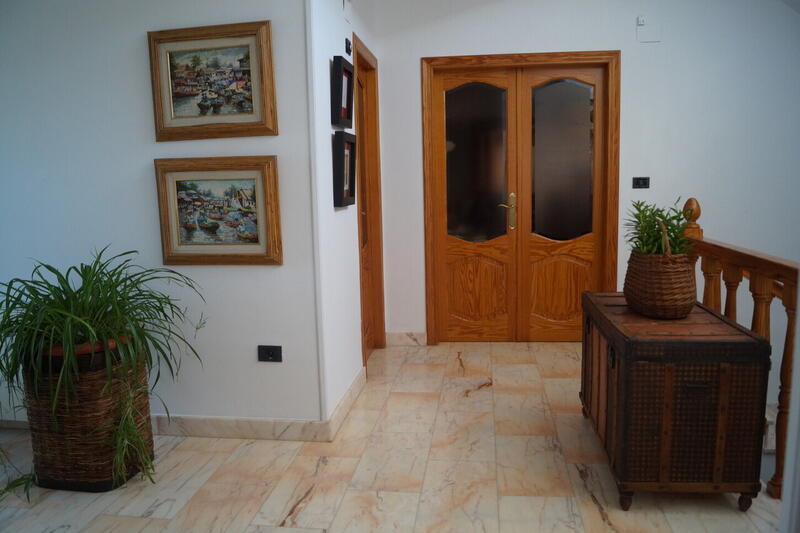 7 bedroom Villa for sale