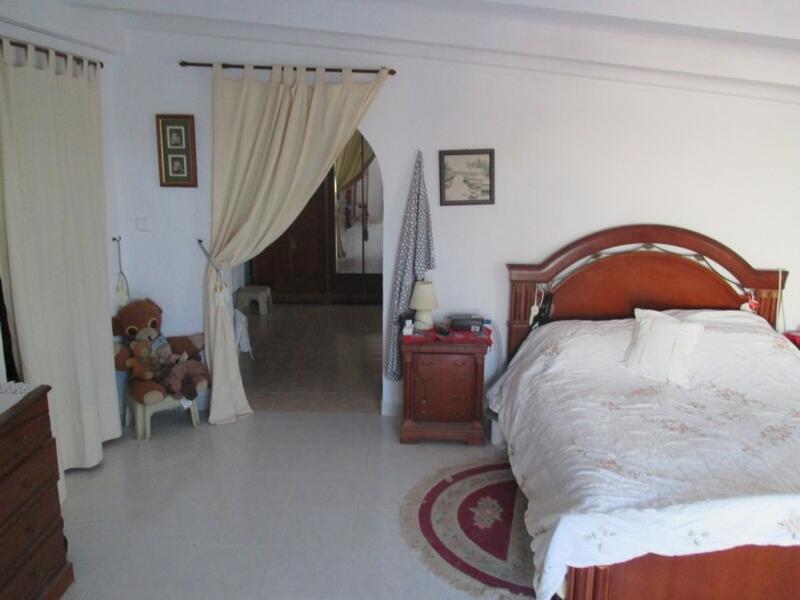 7 bedroom Country House for sale