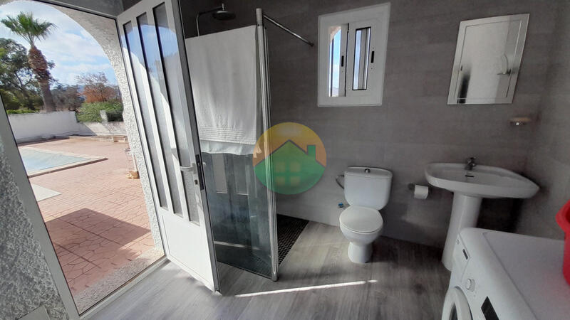 4 Cuarto Villa en venta