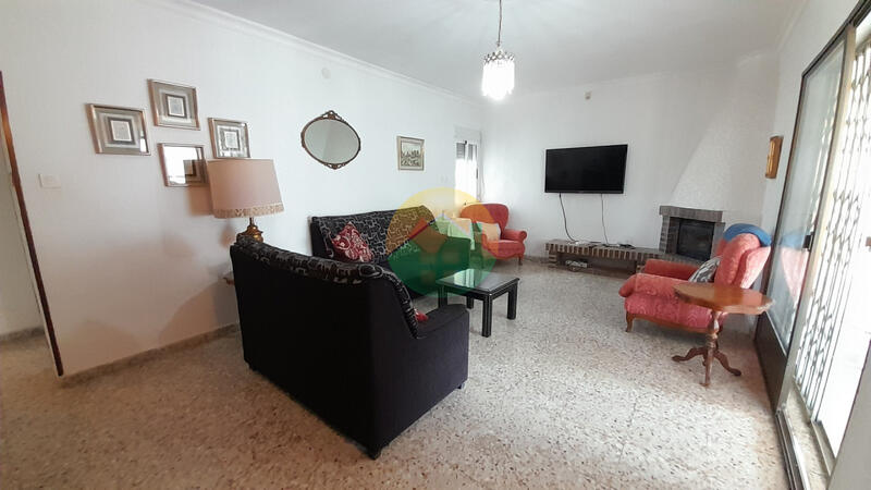 4 Cuarto Villa en venta