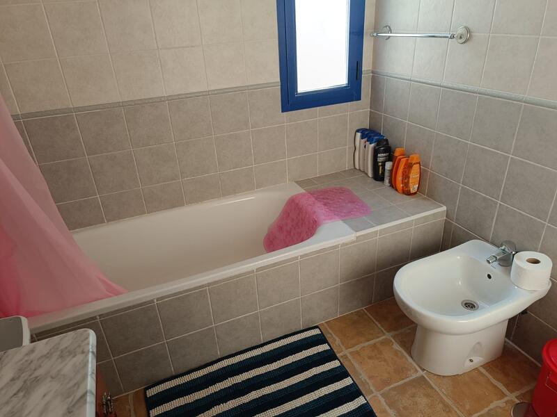 3 bedroom Townhouse for sale