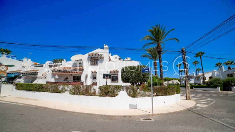 2 bedroom Townhouse for sale