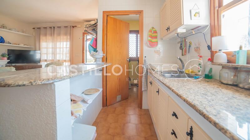 2 bedroom Townhouse for sale