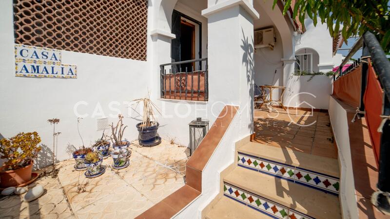 2 bedroom Townhouse for sale