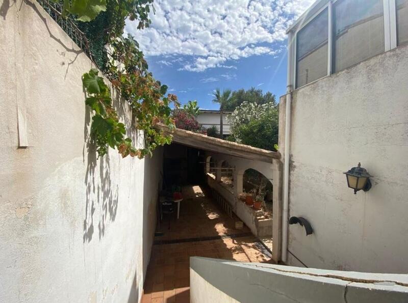 4 bedroom Villa for sale