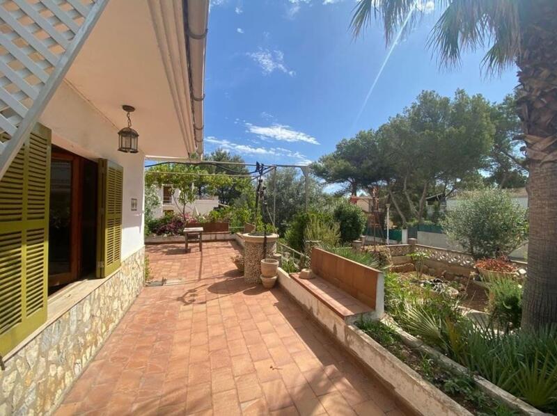 4 bedroom Villa for sale