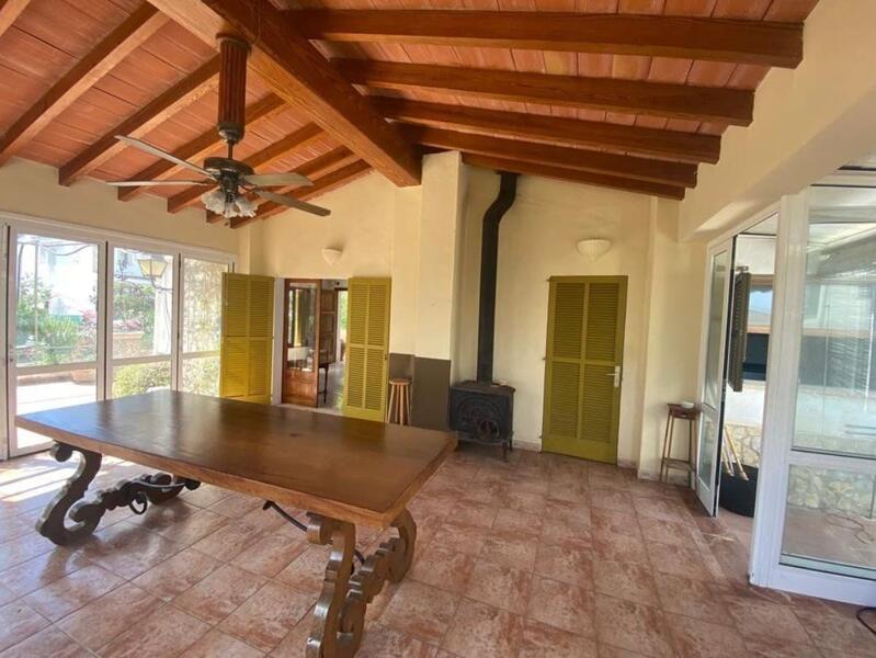 4 bedroom Villa for sale