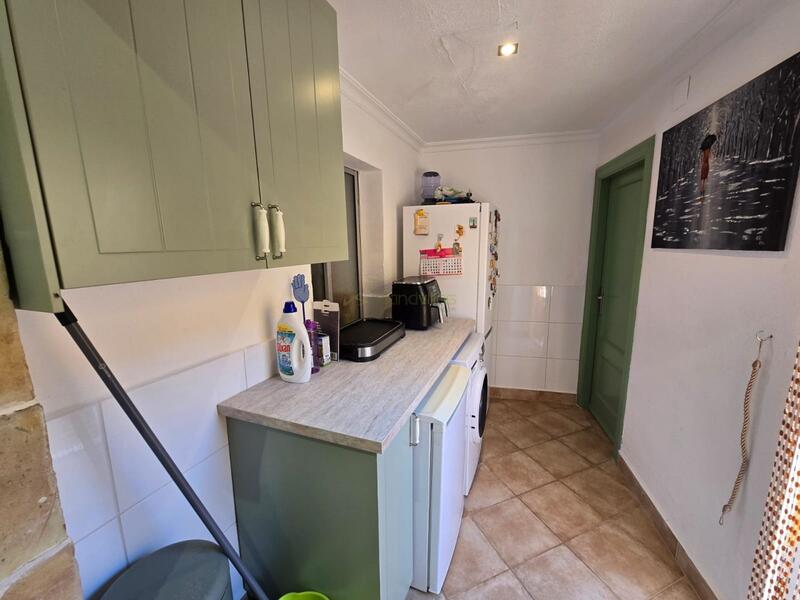 3 bedroom Townhouse for sale
