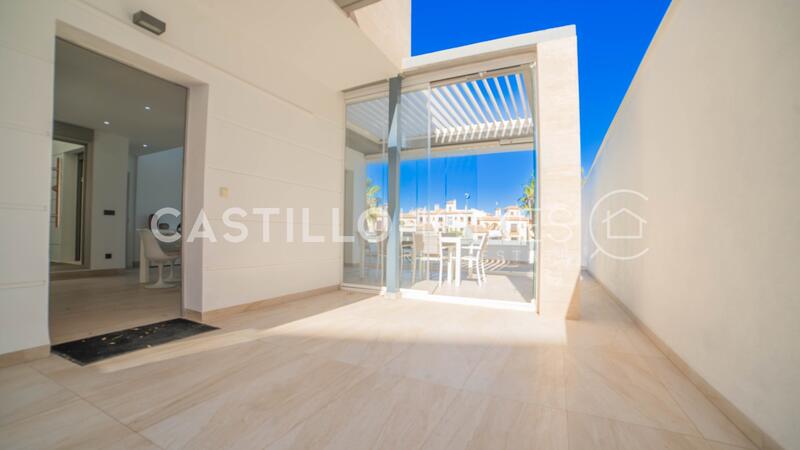 4 bedroom Villa for sale