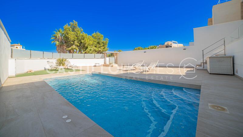 4 bedroom Villa for sale