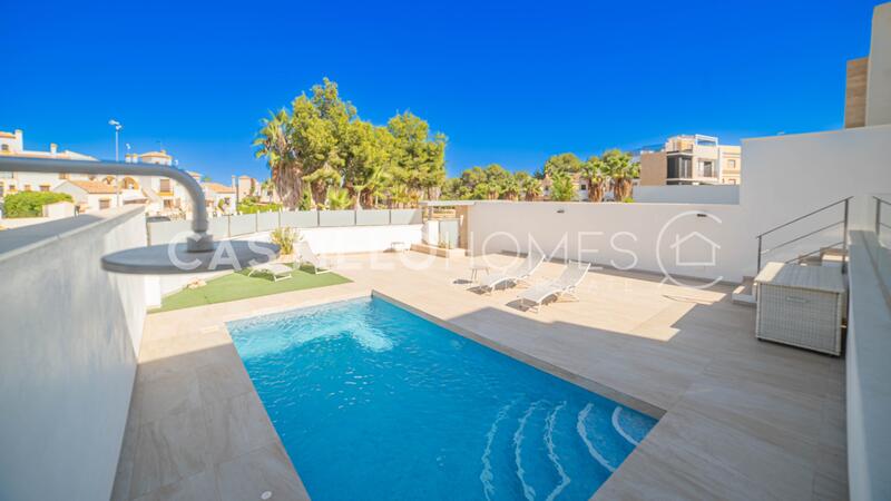 4 bedroom Villa for sale