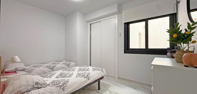 2 slaapkamer Appartement Te koop