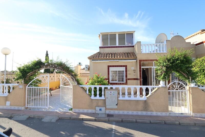 Gezinswoning Te koop in Torrevieja, Alicante