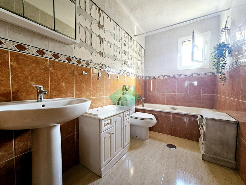3 bedroom Villa for sale
