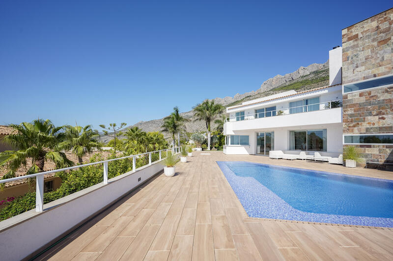 7 chambre Villa à vendre