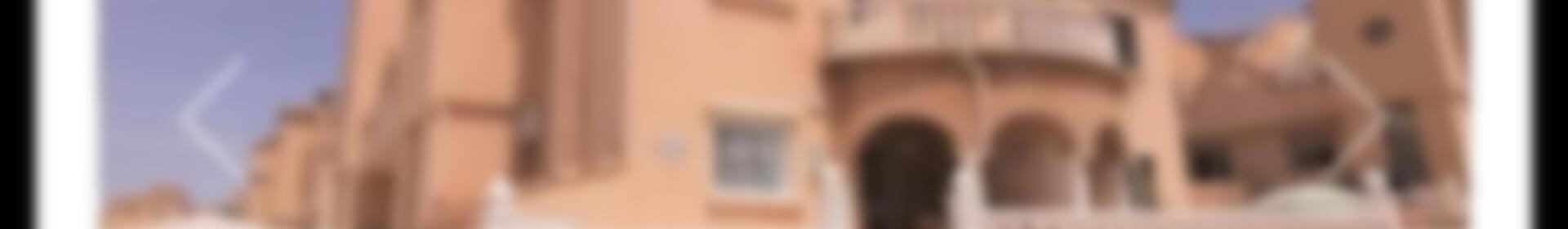 3 slaapkamer Gezinswoning Te koop