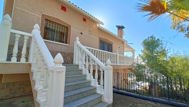 4 bedroom Villa for sale