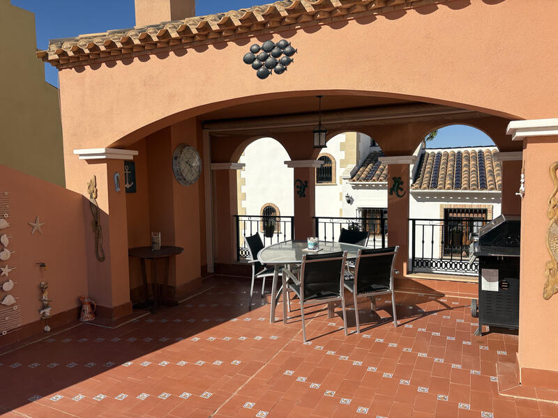 2 Cuarto Villa en venta