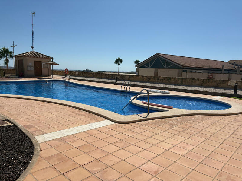 2 Cuarto Villa en venta
